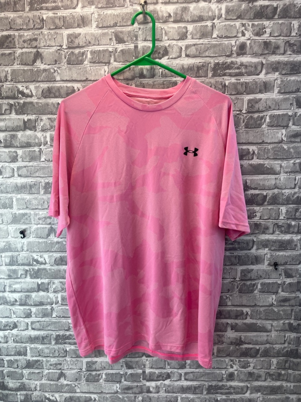 Under Armour Pink Camo Performance Short Sleeve Tee